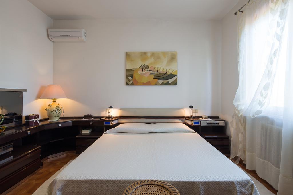شقة Casa Biagiotti كورتونا الغرفة الصورة